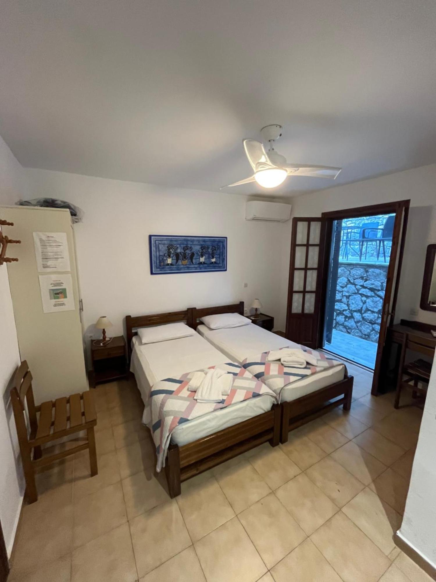 Villa Perris Studios Kassiopi Ngoại thất bức ảnh