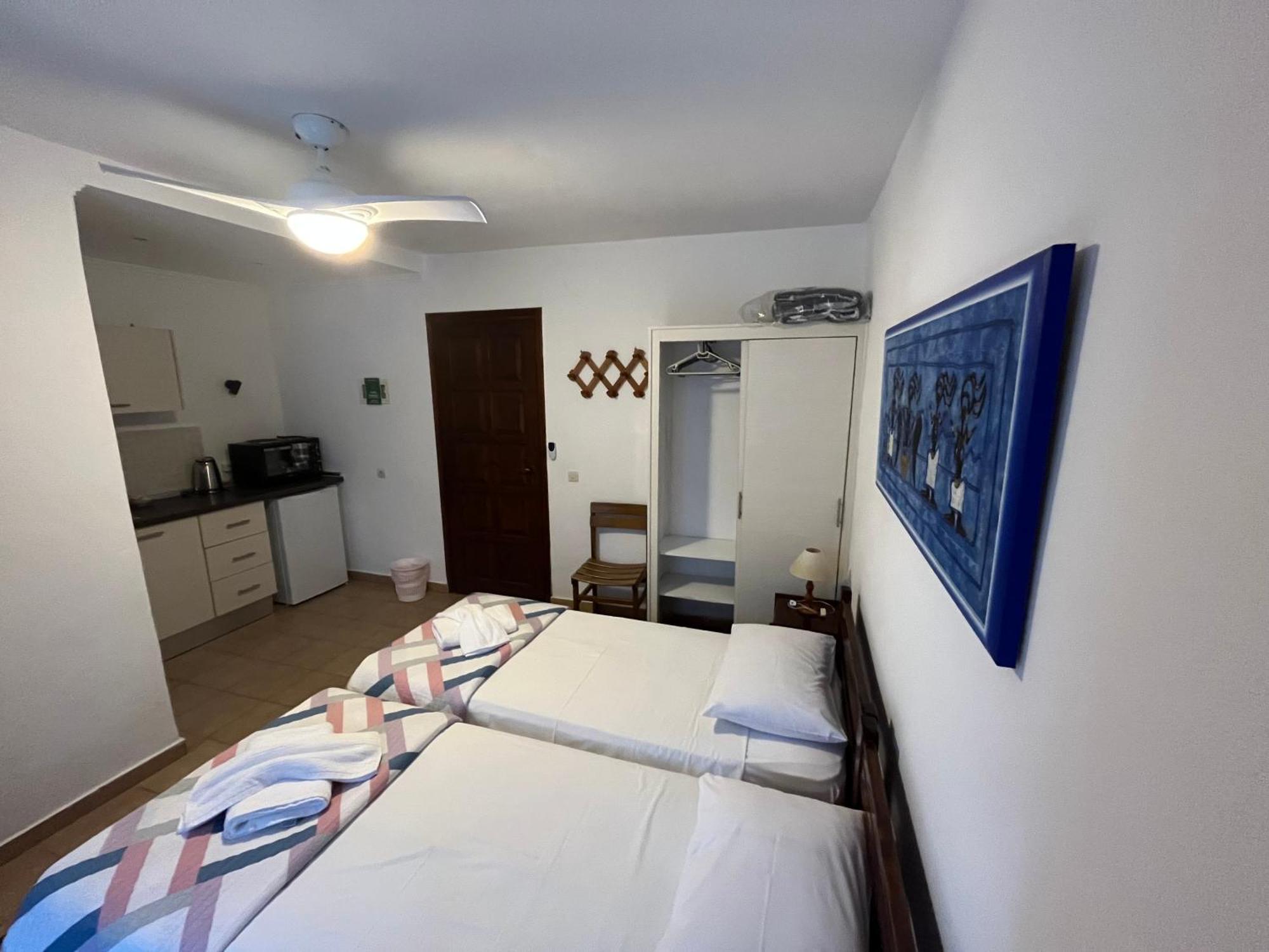 Villa Perris Studios Kassiopi Ngoại thất bức ảnh